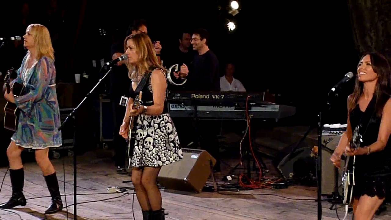 Helping Cindi Hilfman 16 - Bangles 'Walk Like an Egyptian'
