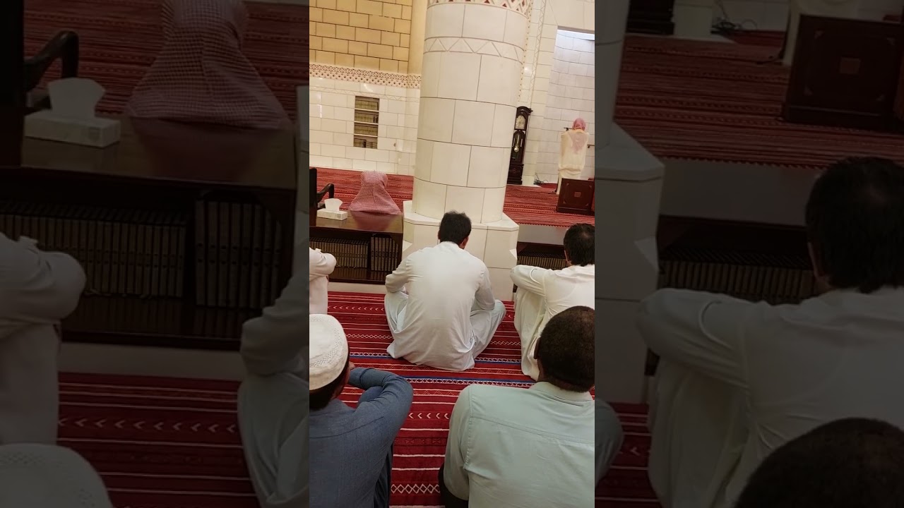 آذان صلاة الجمعة من جامع الإمام تركى بن عبدالله (( الديرة))