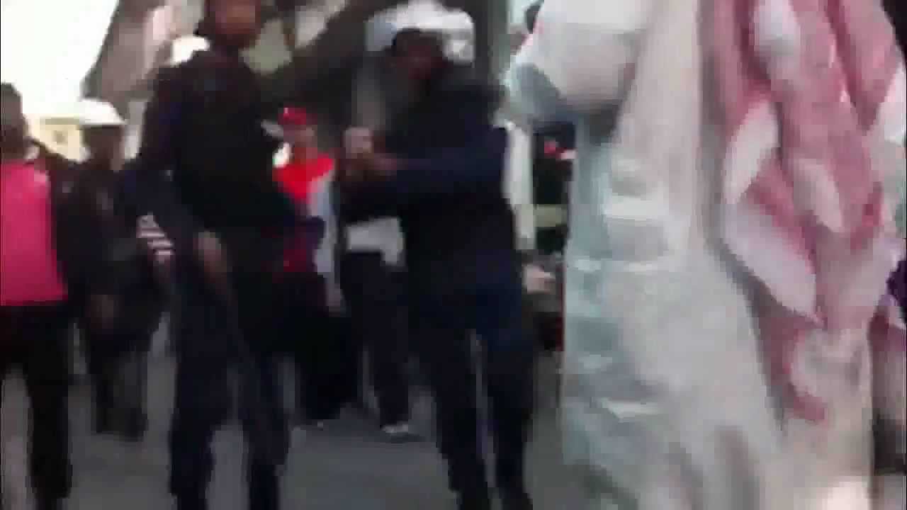Bahrain | مشاداة كلامية بين المرتزقة والمواطنين 25.1.2013