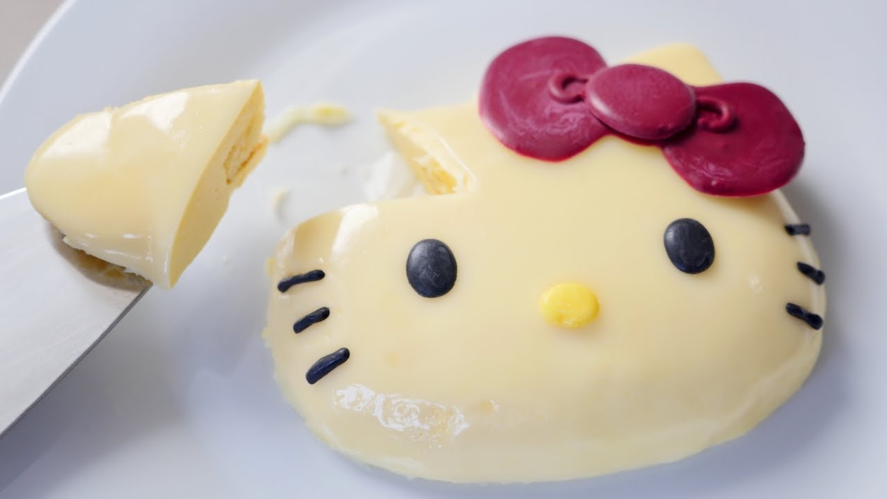 Hello Kitty Mirror Glaze Cake using a die-cut lunch box ハローキティのグラサージュケーキ ダイカットお弁当箱で