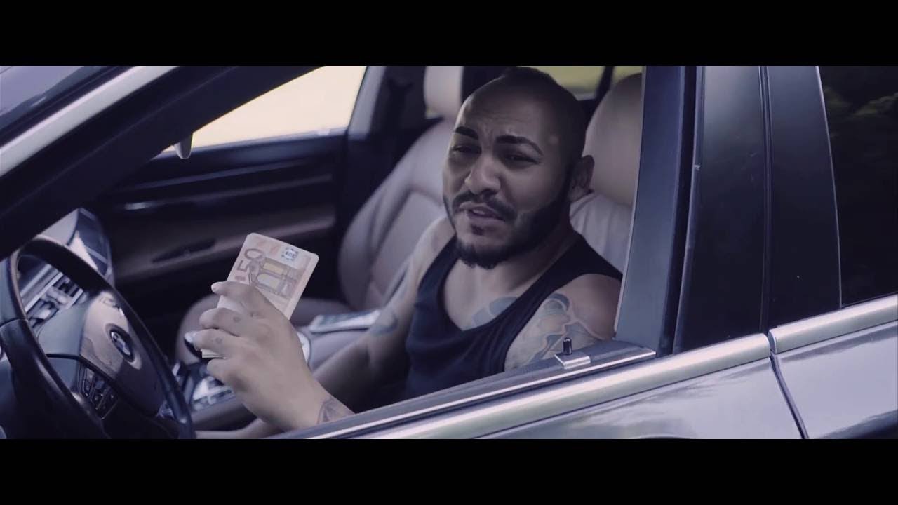 Dani Mocanu - Am bani de ma enerveaza  | Official Video