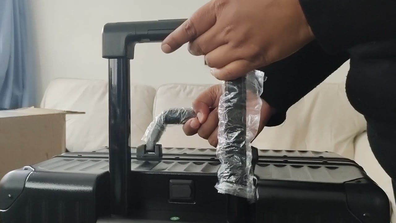 Hardshell Aluminium frame luggage #suitcase #Temu #TSA #clamp #Locks. https://temu.to/k/e8meafmubqx