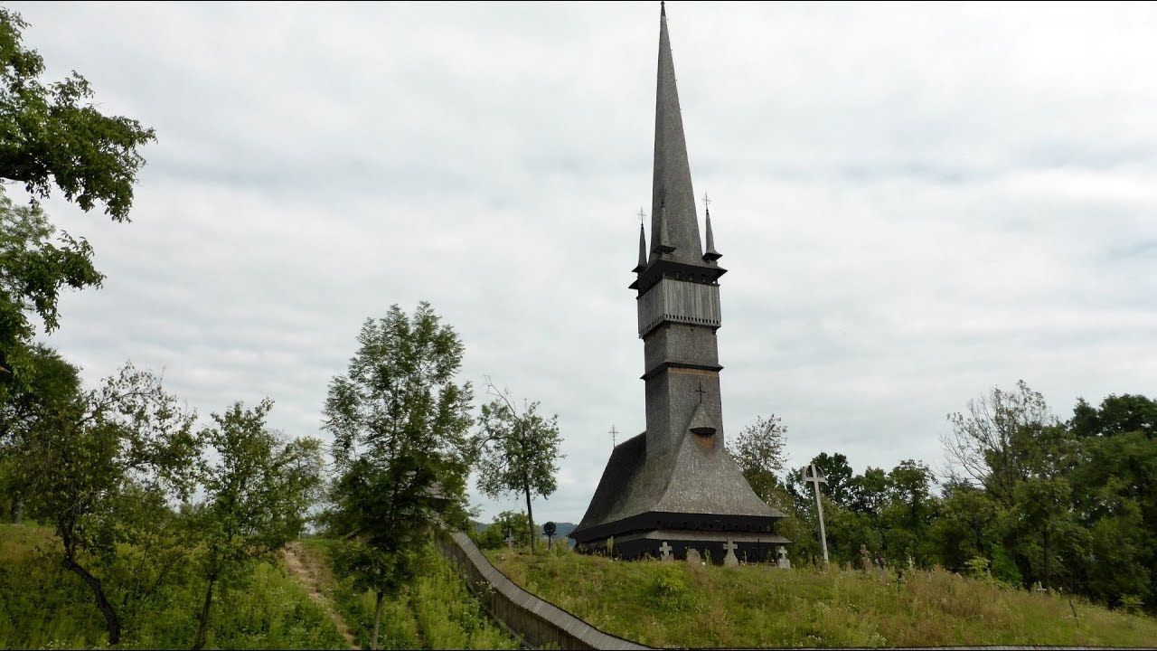 Biserica de lemn  „Sfinţii Arhangheli Mihail şi Gavril” din ŞURDEȘTI (Maramureș, România)