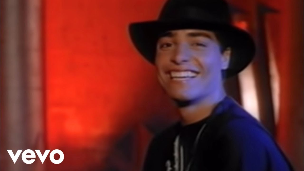 Chayanne - Este Ritmo Se Baila Así (Video)