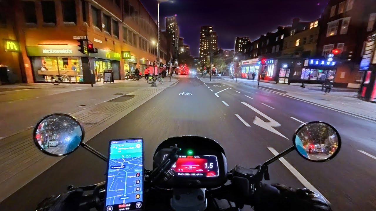 Thursday Night Delivering in London For Deliveroo – Winter Is Here and It’s Getting Busy!
