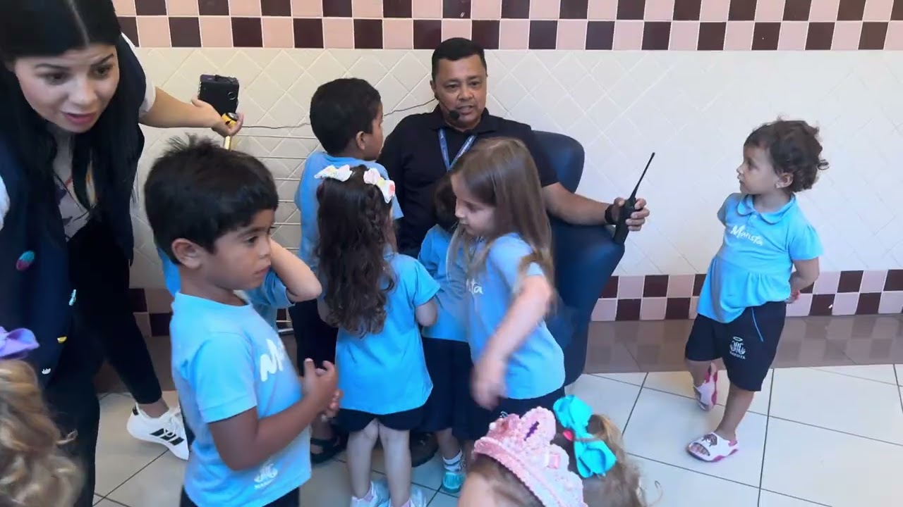 Conhecendo as pessoas que cuidam da escola! ￼