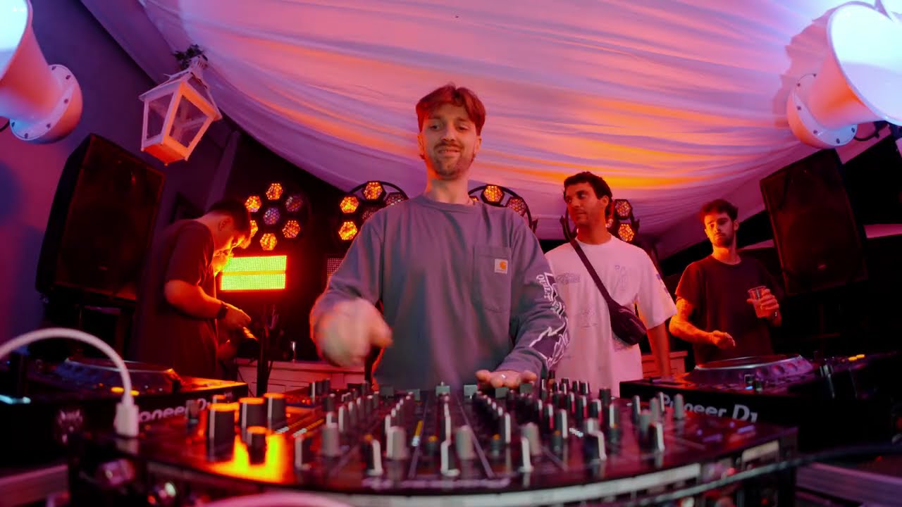 ANDREW AZARA at STAY CLOSER (19.07.25 Terrazza Monteruzzo)
