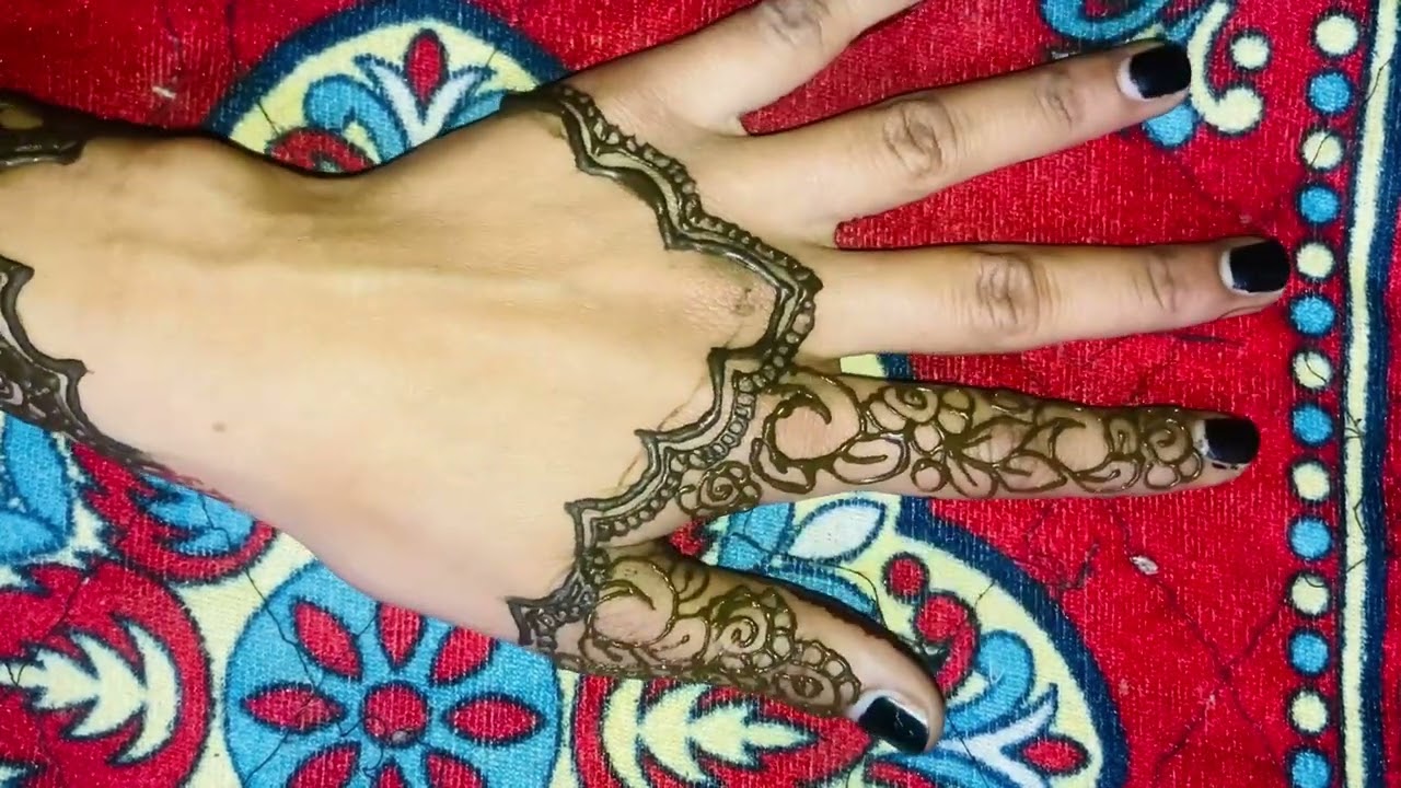Beautiful back hand mehndi design ￼💕| simple mehndi design 😘😘✨￼