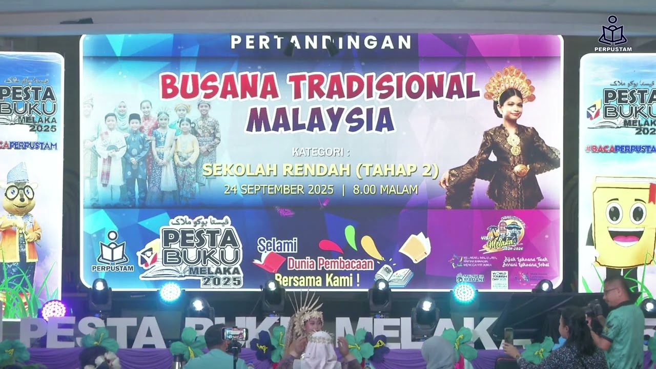 Pertandingan Busana Tradisional (Tahap 2) - Nur Hijrahyanie binti Muhamad Fazil