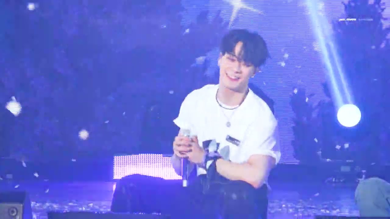 220409 아스트로 문빈 AAF 2회차 밤하늘의 별처럼 직캠