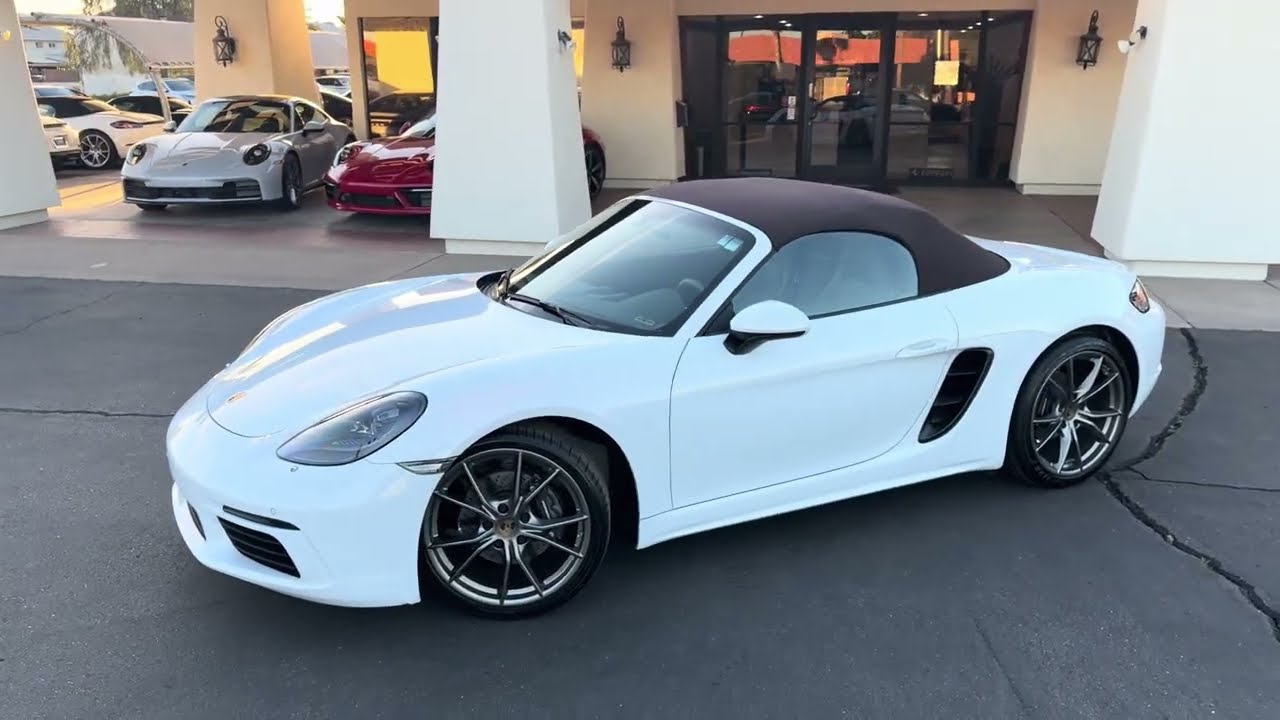 2019 718 in Carrera white metallic 