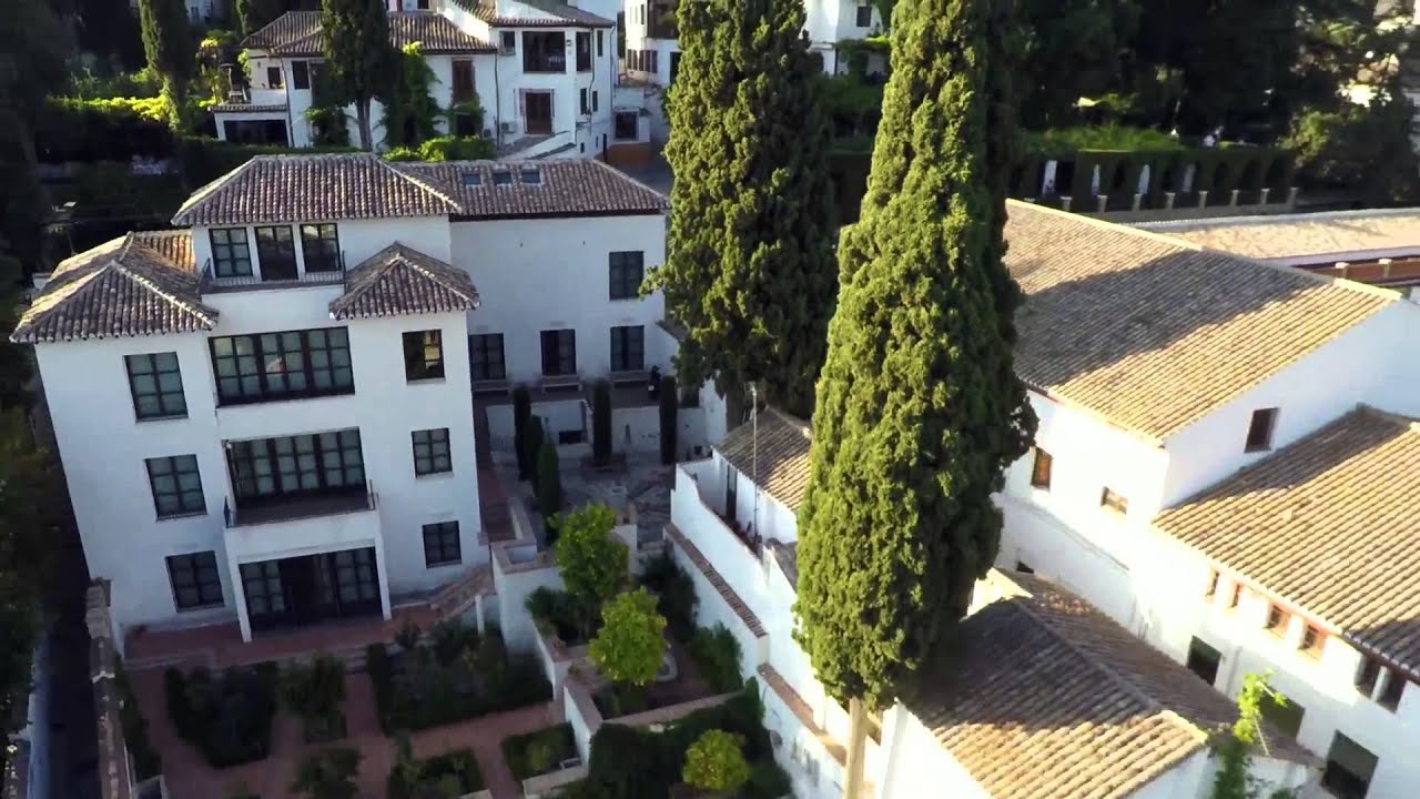 Discover the impressive city of Granada - Spain