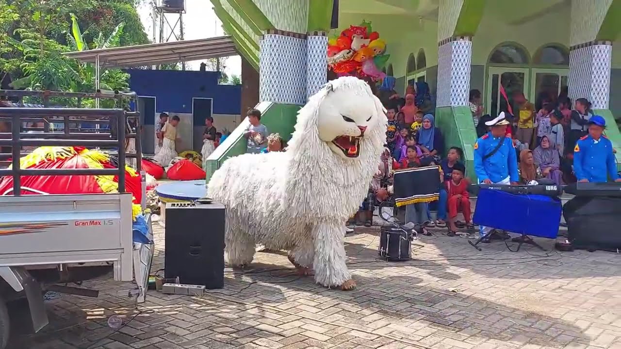 CAN MACANAN DAN DRUMBAND SINGO MANGGALA DI RANDU AGUNG SBR JAMBE JEMBER.mp4