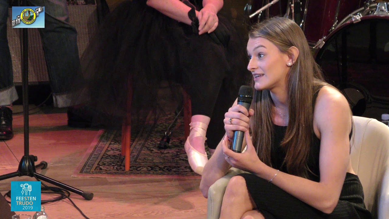 Britt Herbots in de openingsshow van Trudo's Zondag Gasten 15.09.2019