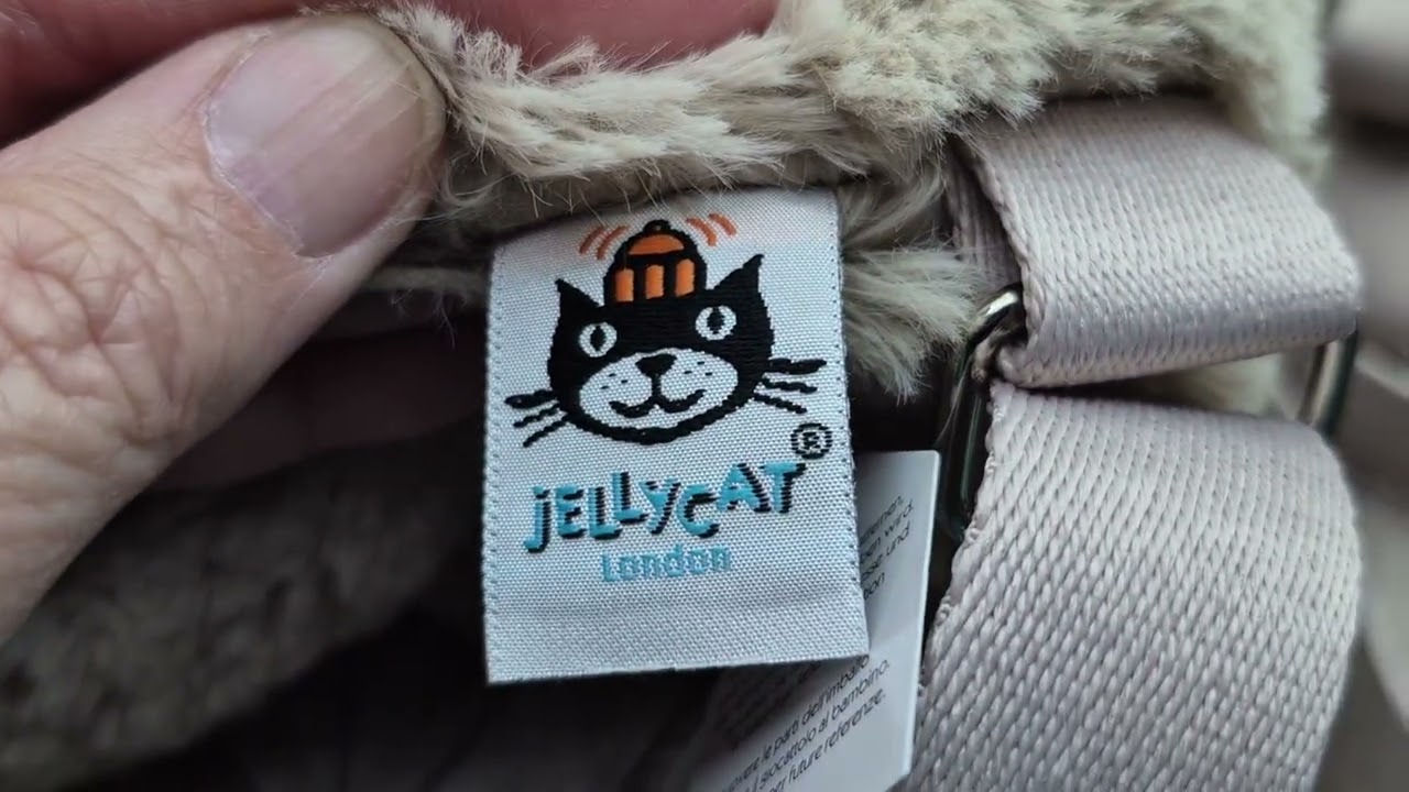 Fake ebay jellycat bashful beige backpack bunny versus real authentic one from jellycat.com
