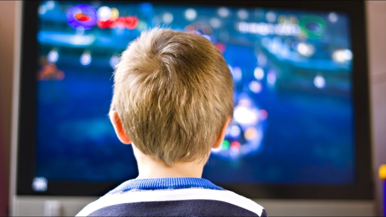 Publicidade infantil pode gerar influência abusiva sobre crianças I Jornal da Novo Tempo