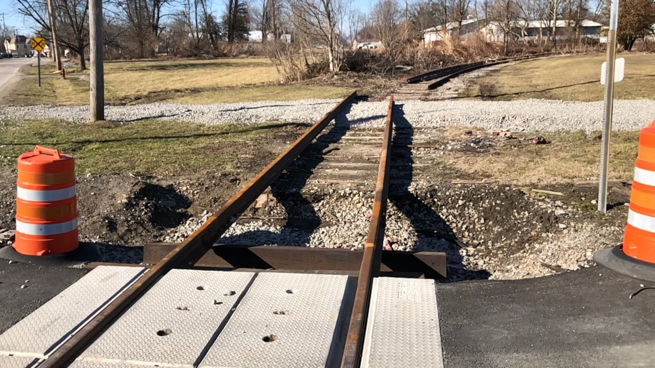 100 Year Old Bridge Over Abandoned Road, RR Wye Update, The Hill Vs New Locomotives & New RR X-ing