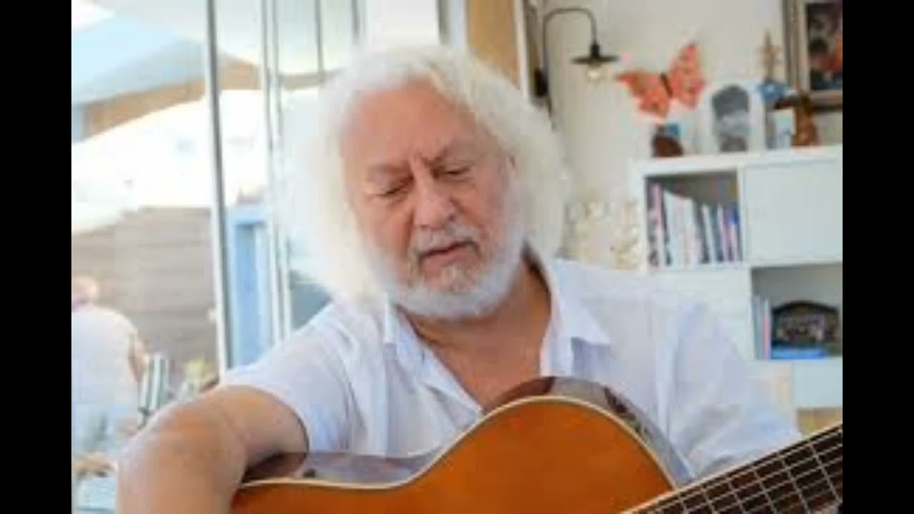 Erkan OĞUR Zülfü kahküllerin amber misali