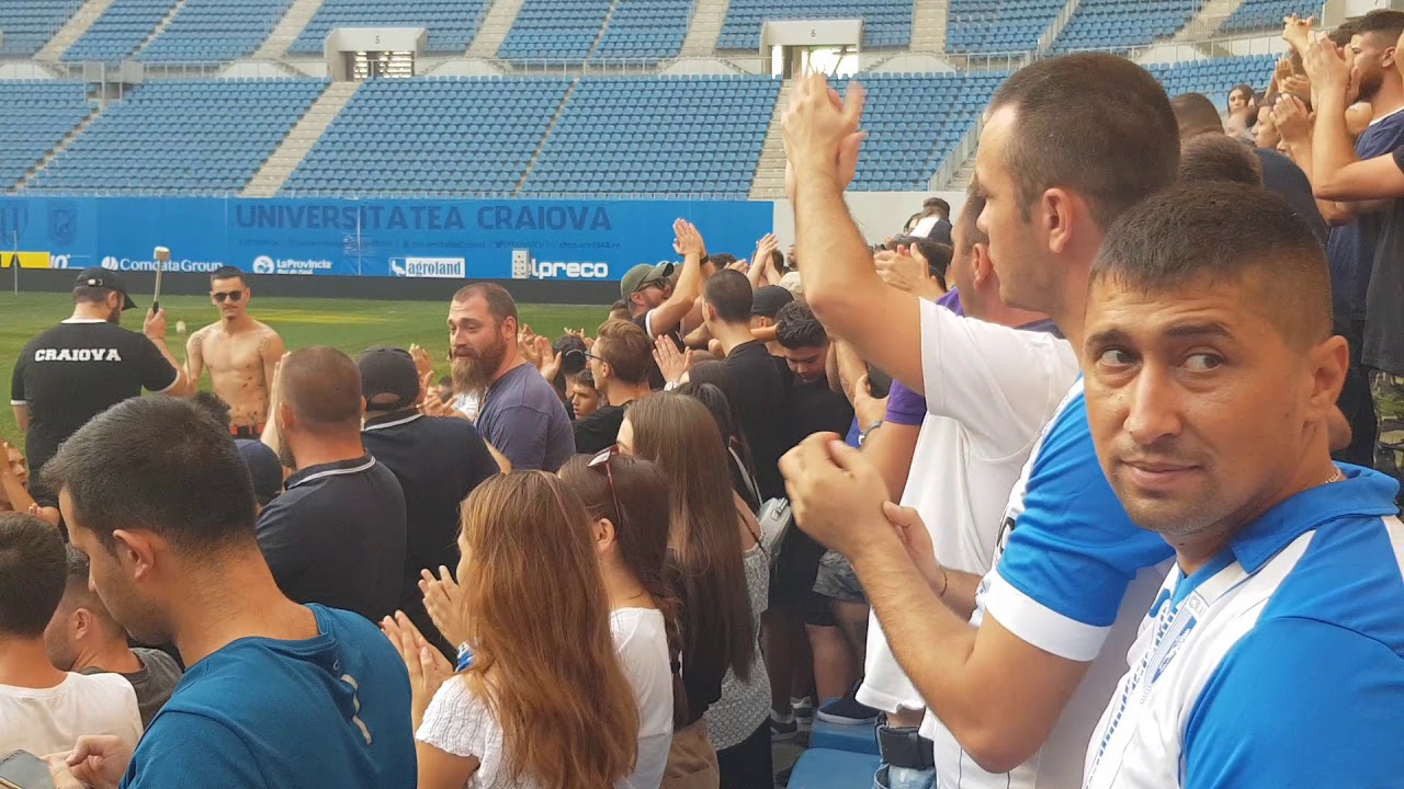 Antrenament Official Universitatea Craiova cu Public numeros