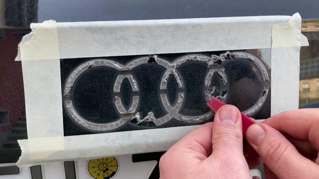 Audi Ringe (Heck) ersetzen - Black Line Emblem (hinten) Audi A4 Avant Anleitung