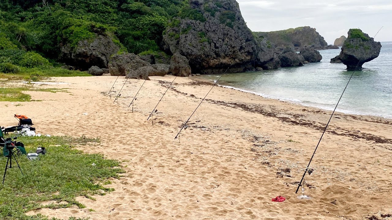 砂浜に6本竿を立ててみた【沖縄釣り】