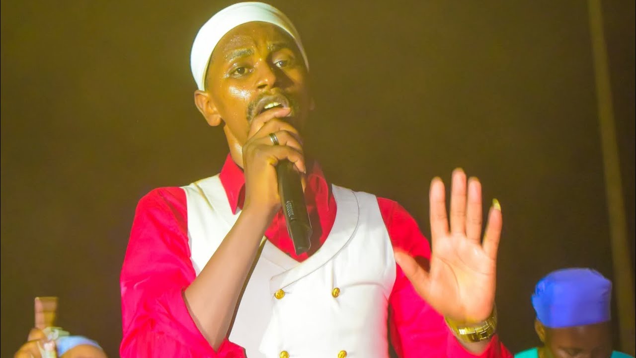 Nuu ucio utaraina movement!!kigooco by mc hesbon at witeithie stage