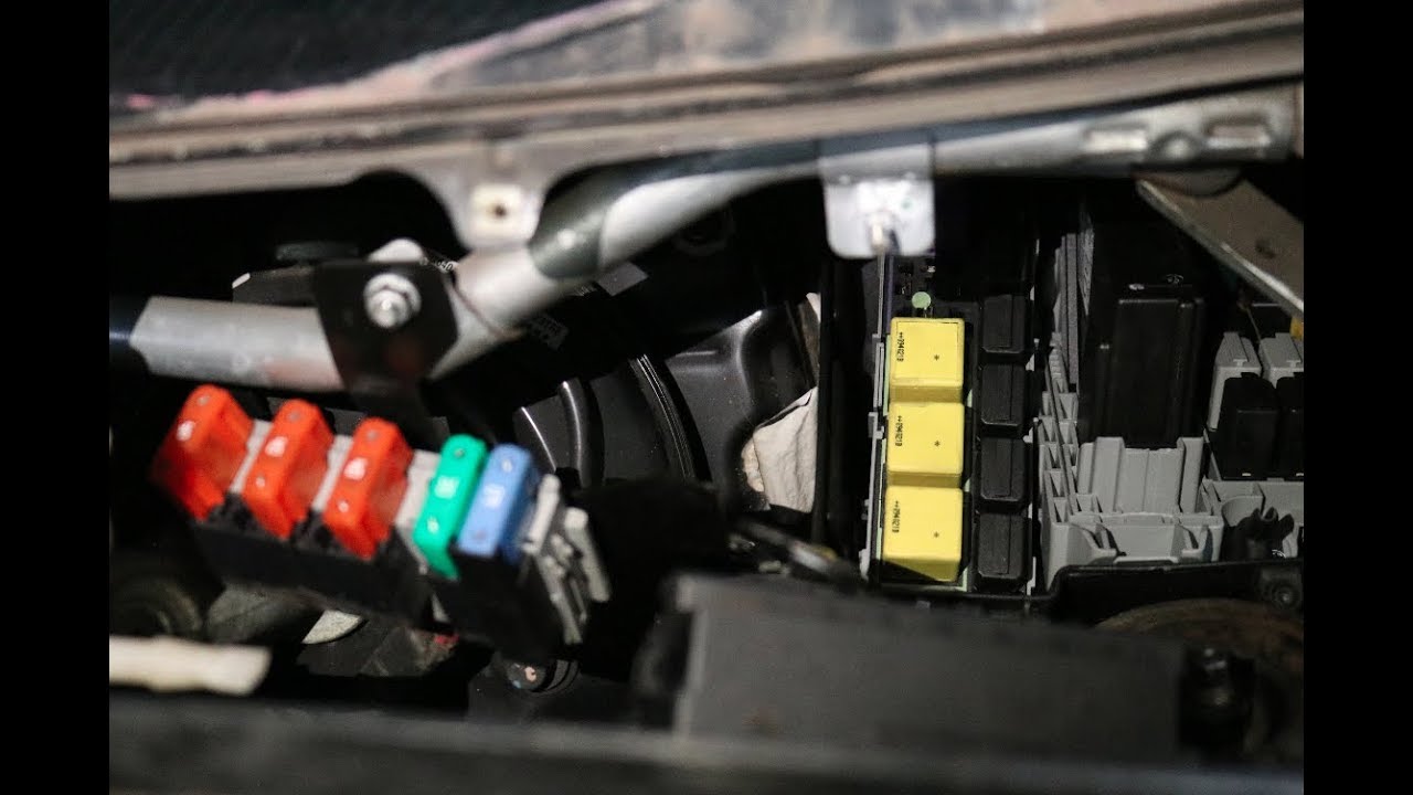 MERIVA EASYTRONIC E O FUSÍVEL INVISÍVEL DA BOMBA DE COMBUSTÍVEL