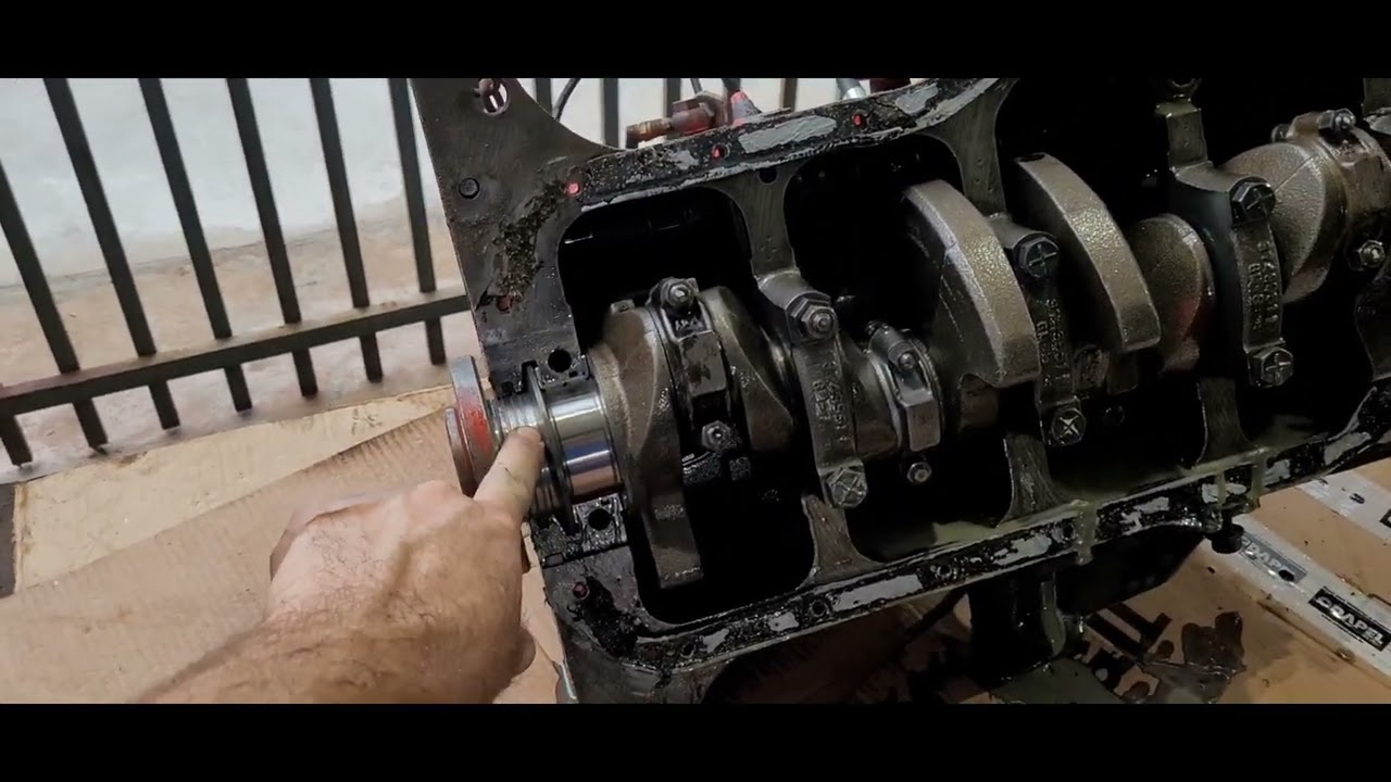 vazando gaxeta motor de opala, vamos tentar trocar por um 2.2 do omega Ep 1