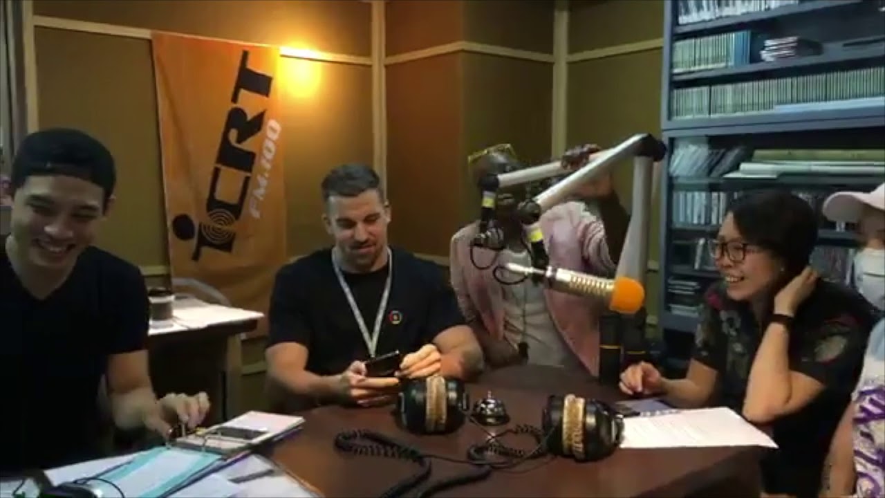 ICRT Joey's Real Talk: Single vs. Taken光棍當魯蛇好呢還是死會有另一半好？
