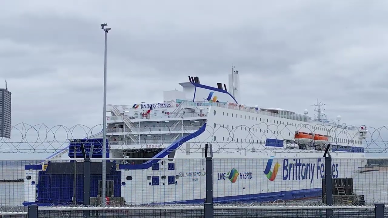 Arrivée du GUILLAUME DE NORMANDIE à Ouistreham #brittanyferries E-FLEXER Hybrid LNG