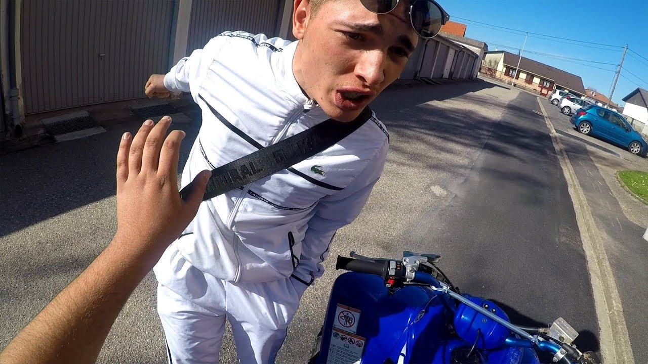 2 RACAILLES M'AGRESSENT
