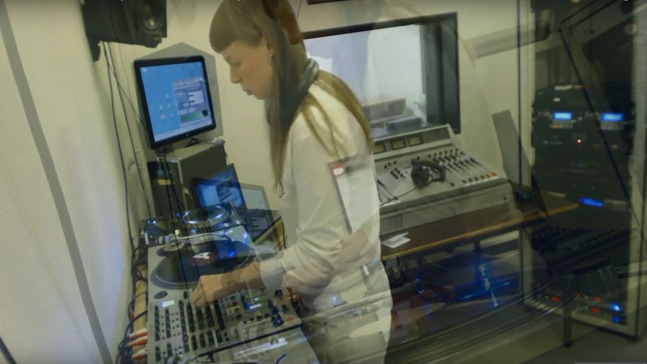 Mama Snake in TweakFM (Ectotherm, Apeiron Crew)