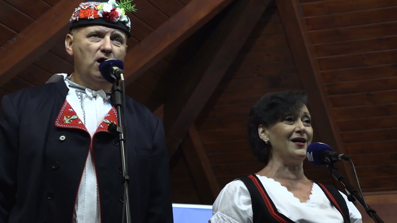 CHARVATSKÁ NOVÁ VES-11.VEČER PLNÝ DUET (manželé Uhrovi)