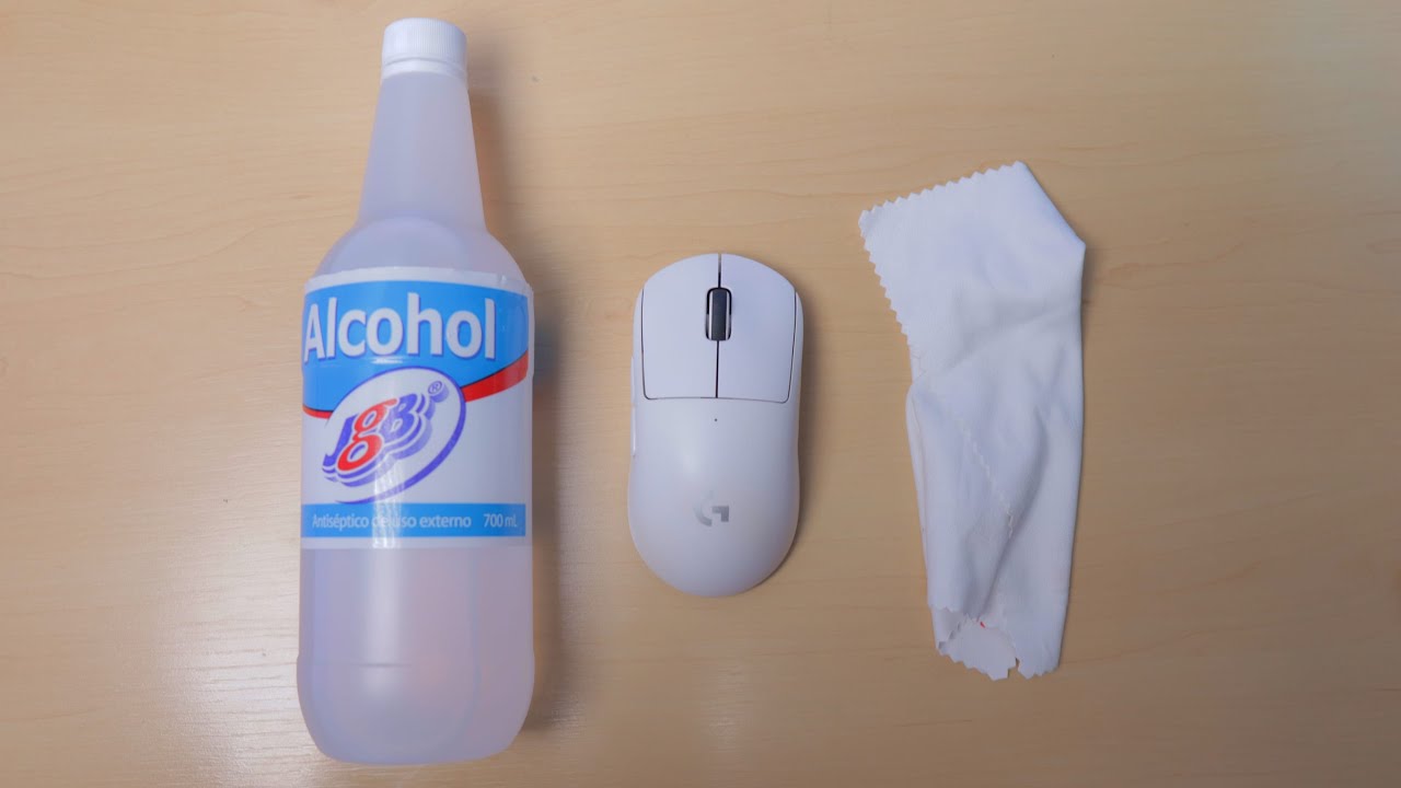 How to Clean a White Mouse