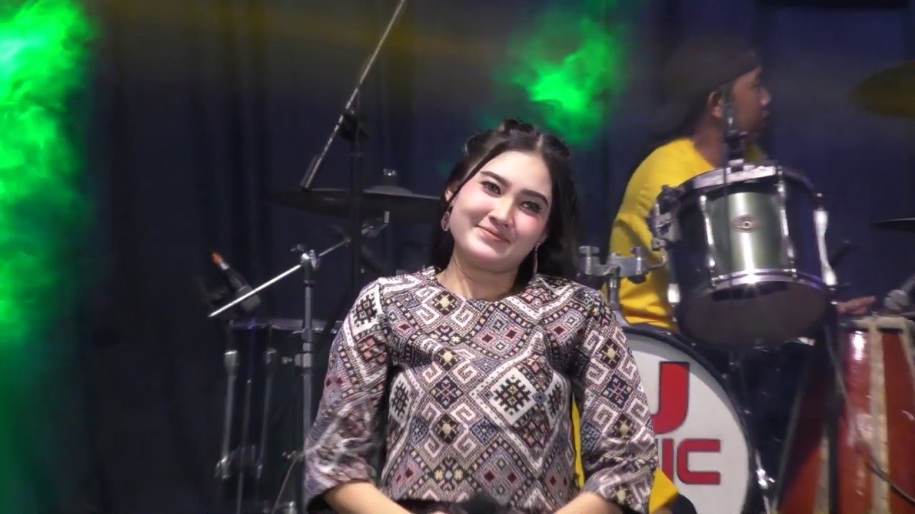 Nella Kharisma - Kapten Oleng | Dangdut [OFFICIAL]