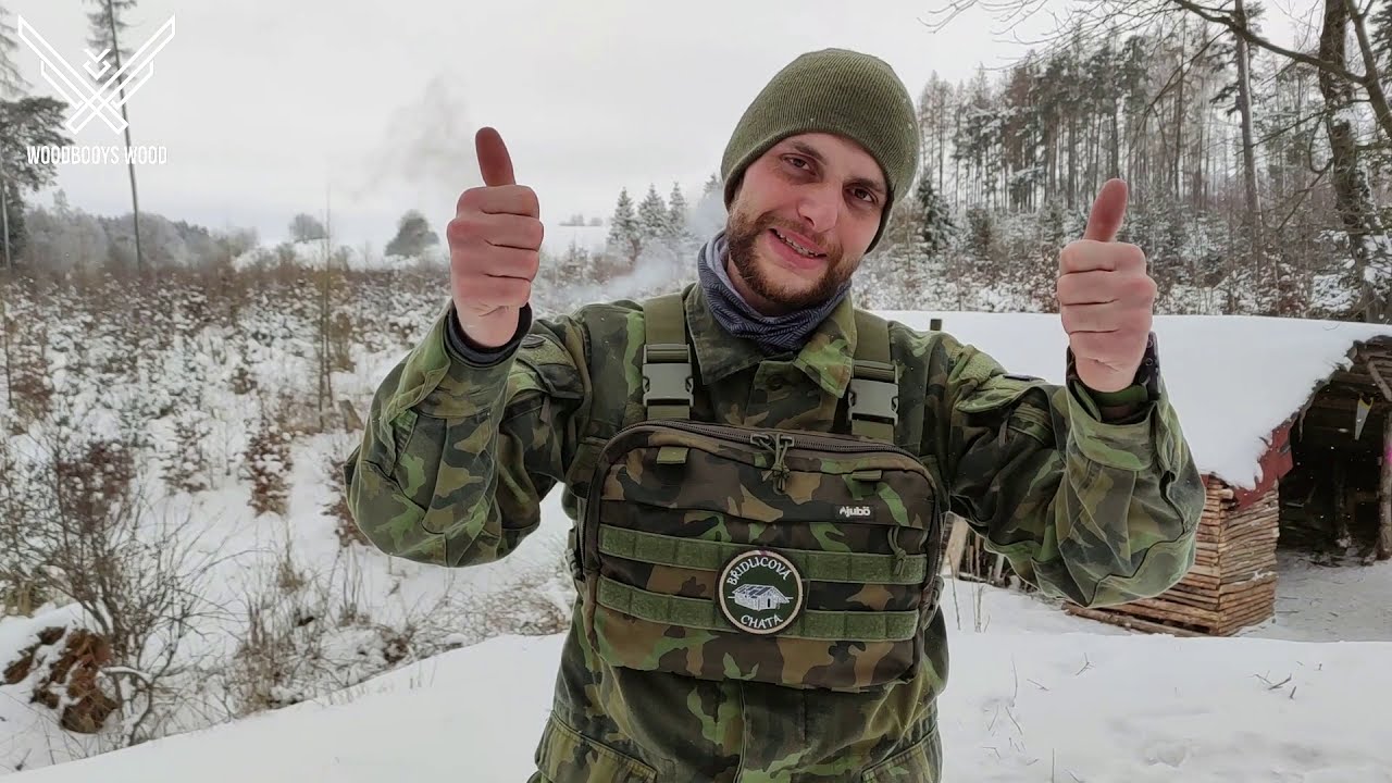 Tomášova hrudní brašna JUBO. Chest bag.