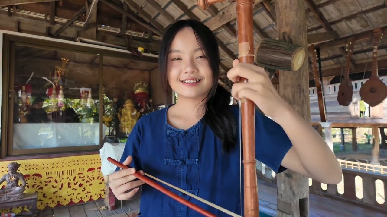นักฮ้องล้านนา    น้องจานิน 