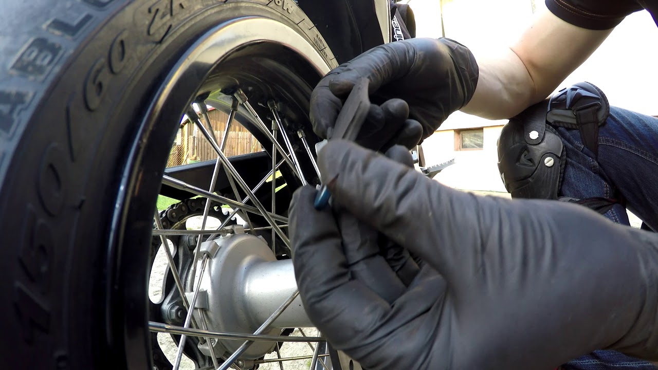 KTM 690 SMC fast rear brake pads replacement.