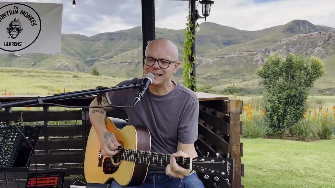 Crazy little thing called love (Acoustic Cover) Autoflower Live @ The Mountain Monkey, Clarens