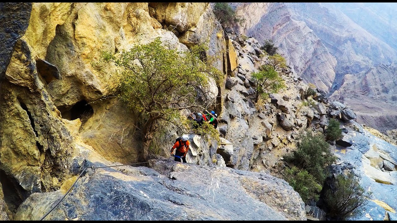 JABEL SHAMS: VIA FERRATA IN OMAN.