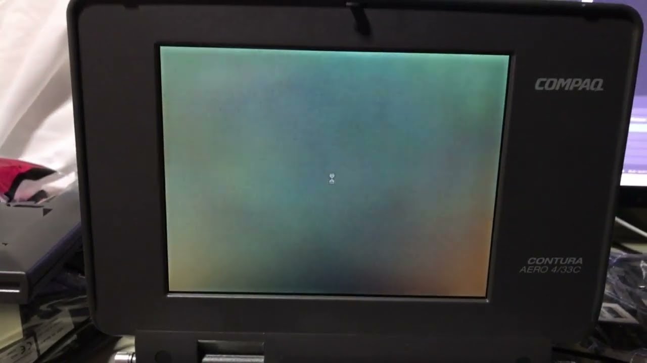 Compaq Contura Aero 4/33C Recap Display