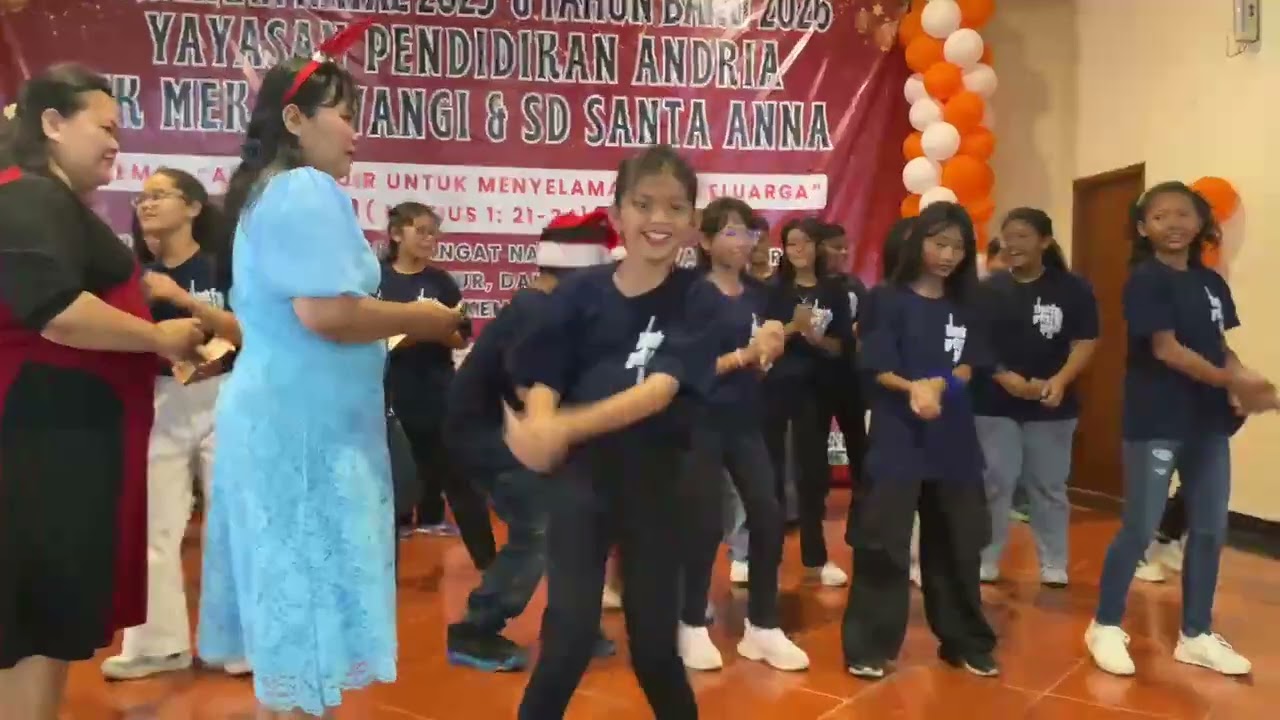 Christmas Celebration Kelas Kembar SDK. St. Anna