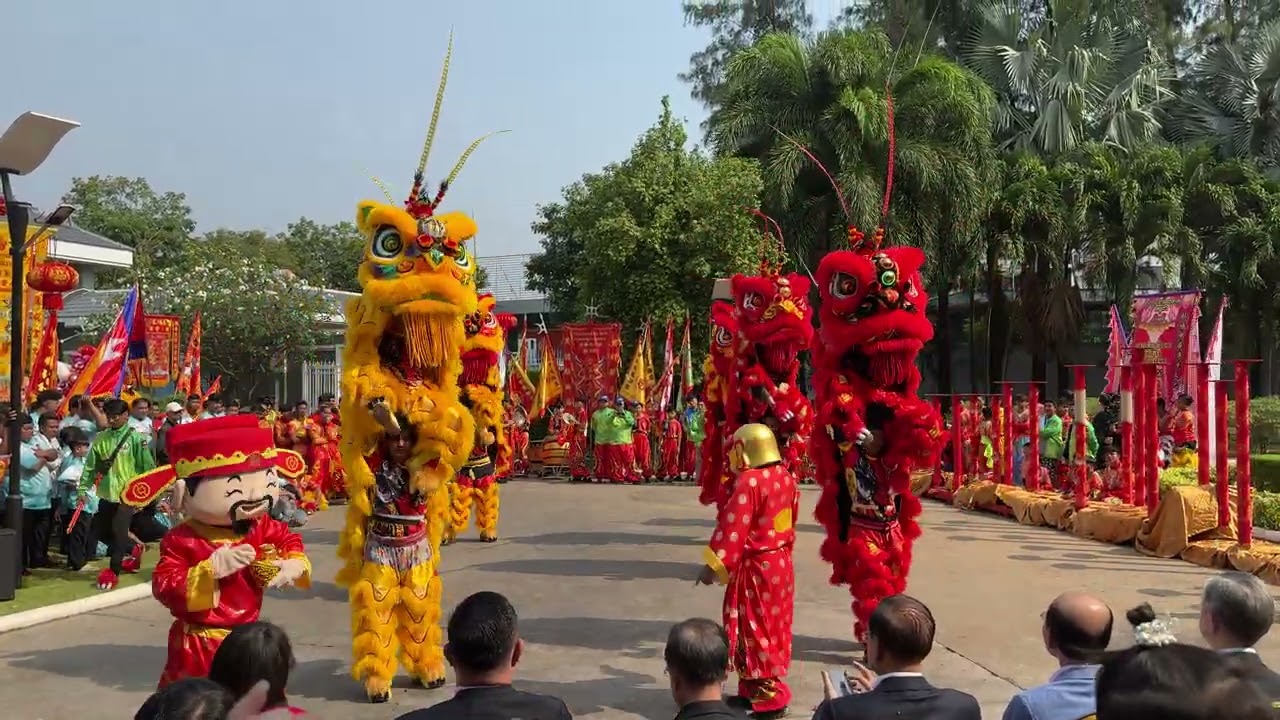 ការសម្ដែងម៉ុងសាយ ក្រុមជុងយុីថាំង