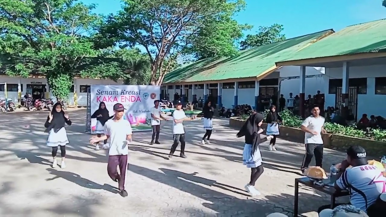 LOMBA SENAM KREASI KAKA ENDA OSIS SMAN 26 BONE VERSI KELAS XII MIPA 3 (PESERTA TERNGAKAK)