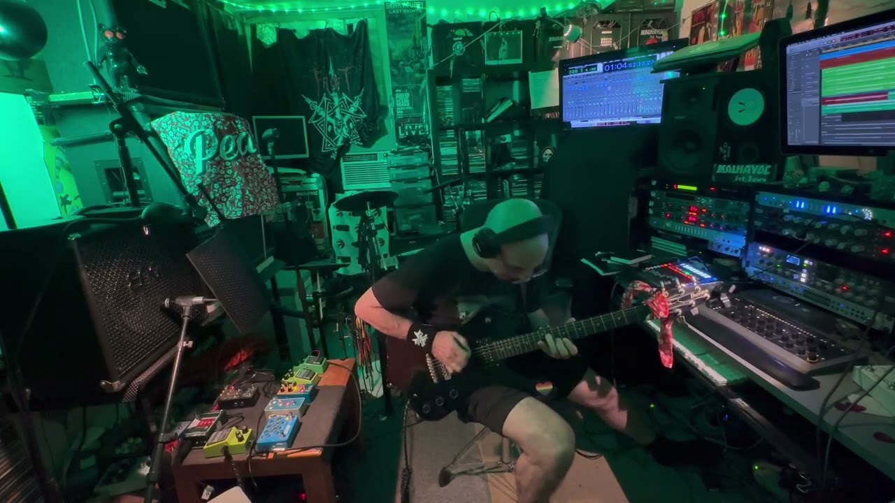 Distant Noise _ Jimi Recording Guitar