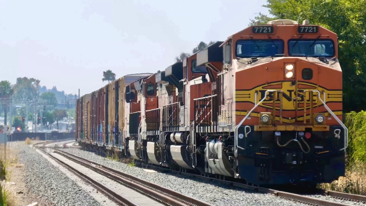 SD70ACe and GE's on the BNSF Pasadena Local! Claremont & Pomona, CA