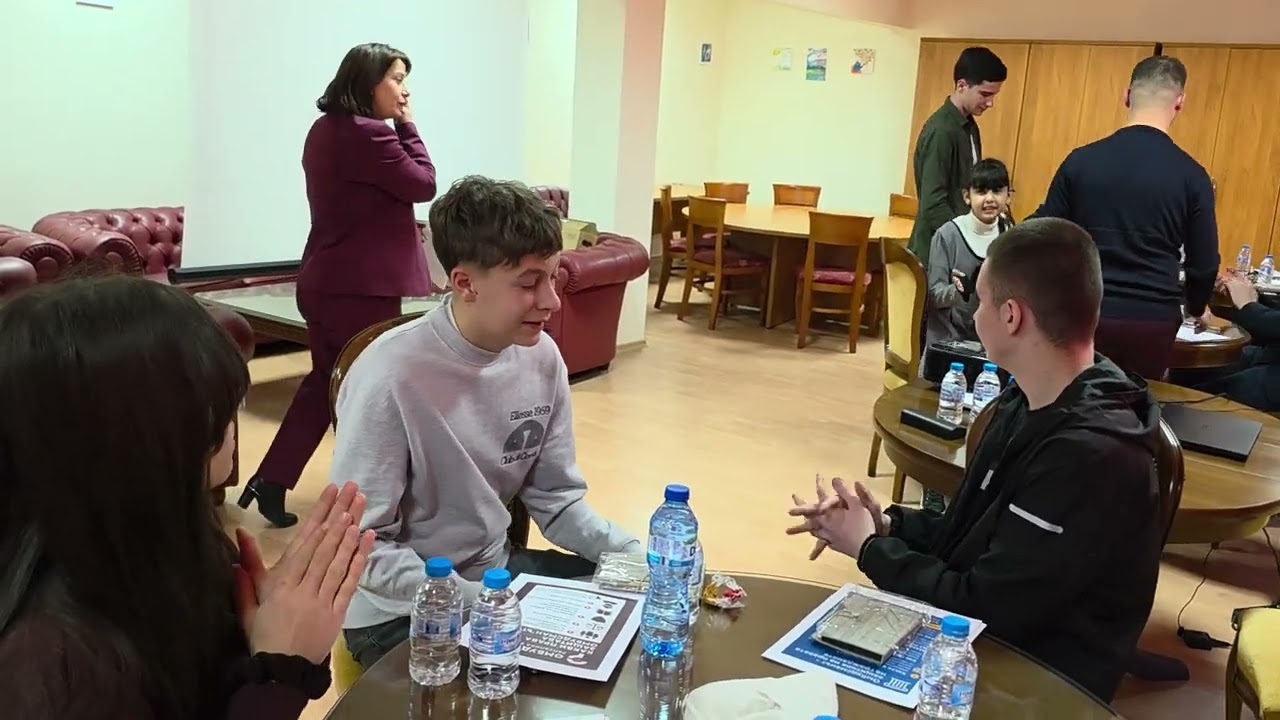 Омбудсманът  пред  ученици от ГПЧЕ 