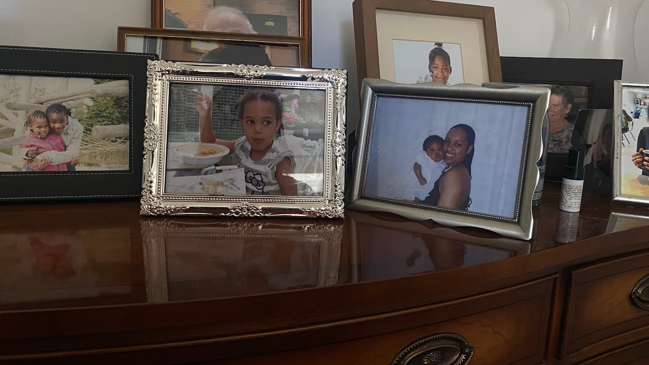 S20:E2 // mumma’s house, runways and the face exhibition