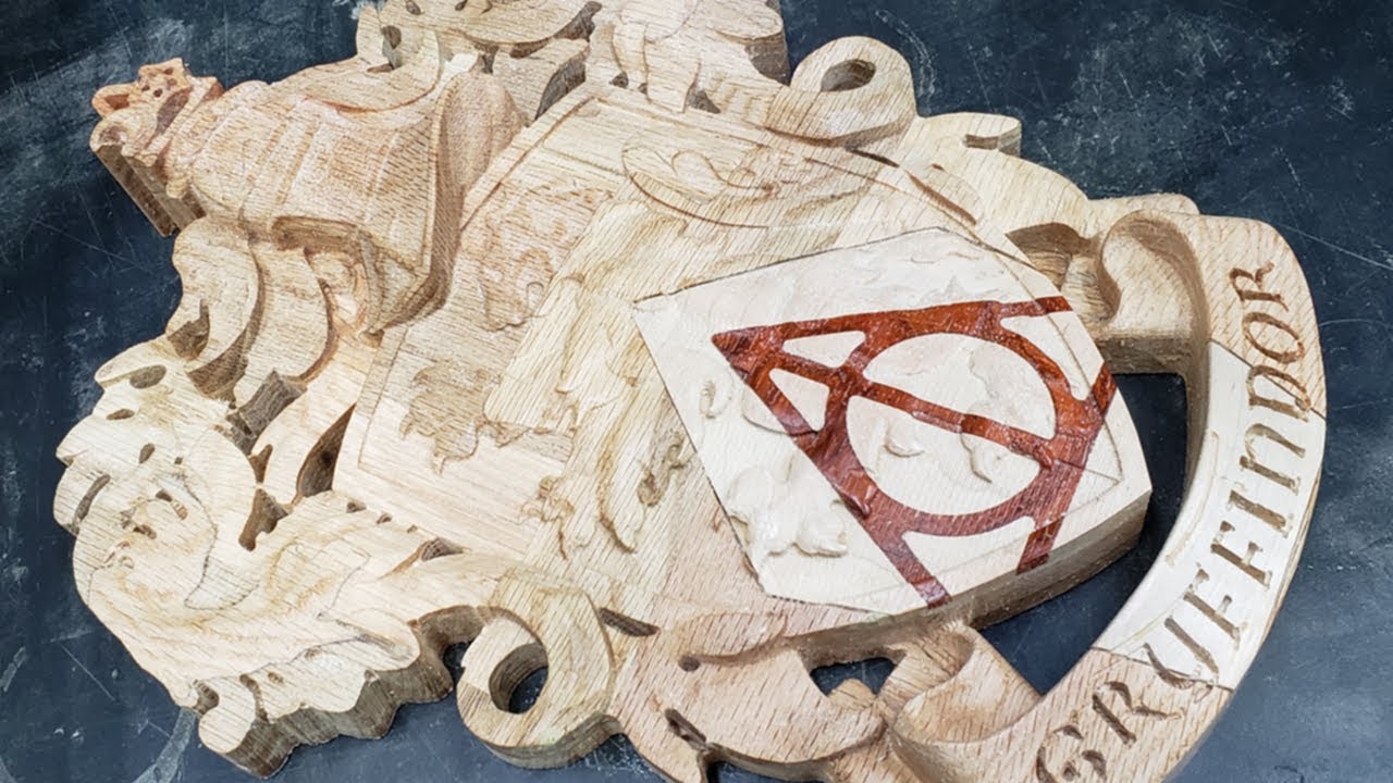 AVID CNC | Gryffindor Coat of Arms