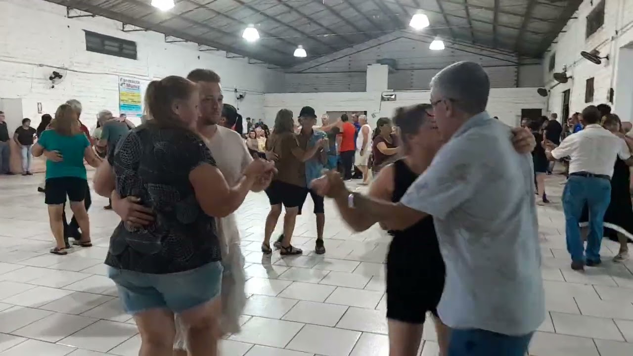 Participação do Caco Montenegro,  com Jairo Gaiteiro e Cacau e seus Teclados. 